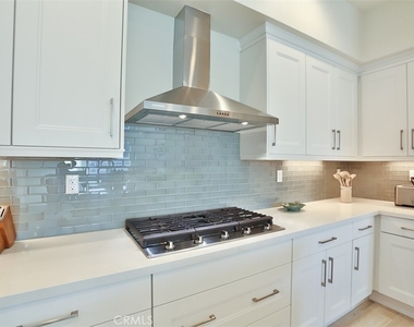 1529 Doheny Way - Photo Thumbnail 17
