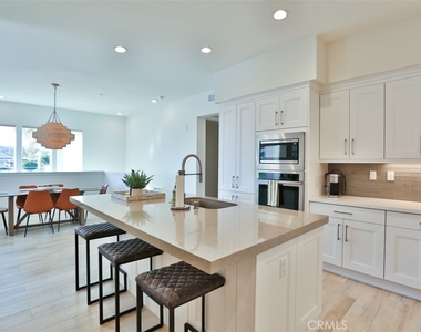 1529 Doheny Way - Photo Thumbnail 18