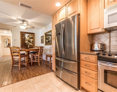 928 Ave Majorca - Photo Thumbnail 18