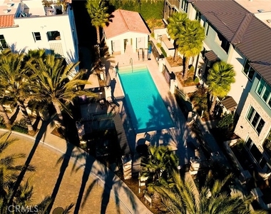 2869 Doheny Way - Photo Thumbnail 38