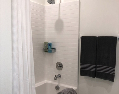 2869 Doheny Way - Photo Thumbnail 28