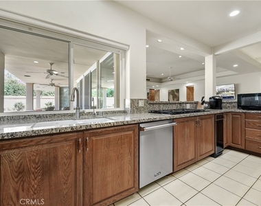 75571 Painted Desert Drive - Photo Thumbnail 38