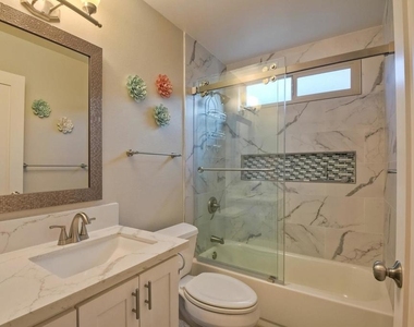263 San Dimas - Photo Thumbnail 9