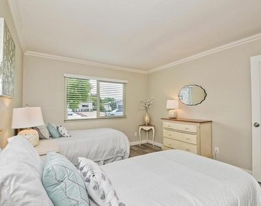 263 San Dimas - Photo Thumbnail 8