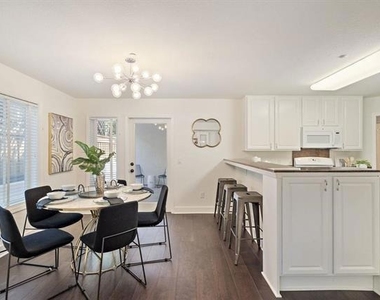 518 Almer - Photo Thumbnail 9