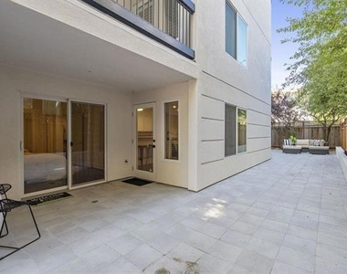 518 Almer - Photo Thumbnail 23
