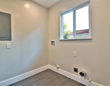355 Morse Avenue - Photo Thumbnail 2