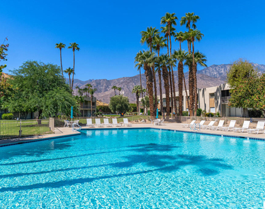 447 Desert Lakes Drive - Photo Thumbnail 35
