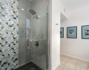 447 Desert Lakes Drive - Photo Thumbnail 20