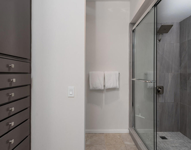 447 Desert Lakes Drive - Photo Thumbnail 24