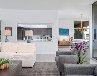 447 Desert Lakes Drive - Photo Thumbnail 7