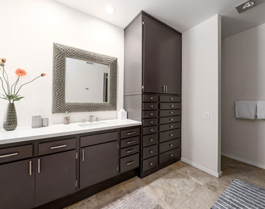 447 Desert Lakes Drive - Photo Thumbnail 23