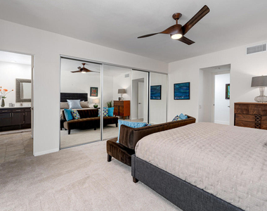 447 Desert Lakes Drive - Photo Thumbnail 22