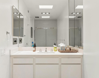 157 Desert Lakes Drive - Photo Thumbnail 24
