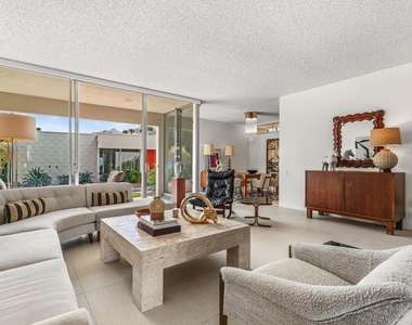157 Desert Lakes Drive - Photo Thumbnail 9