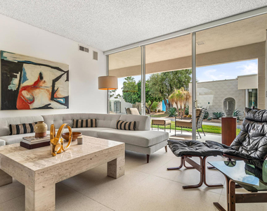 157 Desert Lakes Drive - Photo Thumbnail 8