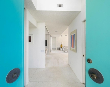 157 Desert Lakes Drive - Photo Thumbnail 4