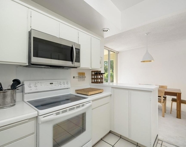 157 Desert Lakes Drive - Photo Thumbnail 15
