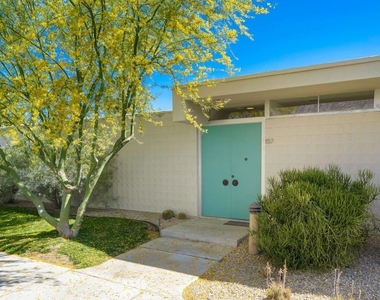 157 Desert Lakes Drive - Photo Thumbnail 3