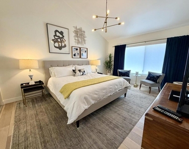 117 Juan Circle - Photo Thumbnail 8