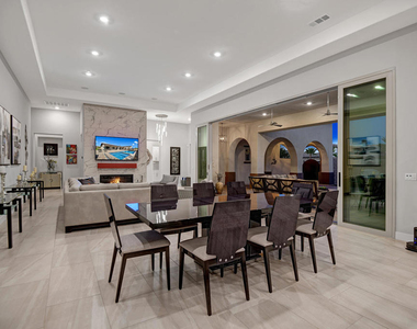 54885 Madagascar Way Way - Photo Thumbnail 10