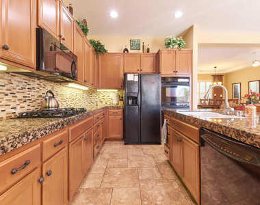 43424 Bordeaux Drive - Photo Thumbnail 17