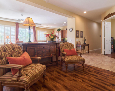 43424 Bordeaux Drive - Photo Thumbnail 4