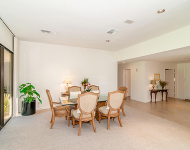 11 Wake Forest Court - Photo Thumbnail 12