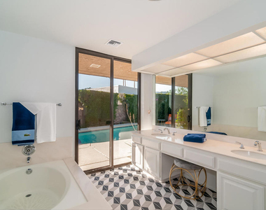 17 Dartmouth Drive - Photo Thumbnail 16