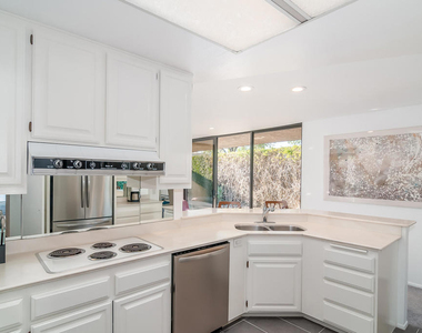 17 Dartmouth Drive - Photo Thumbnail 1