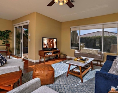 78225 Desert Fall Way - Photo Thumbnail 6