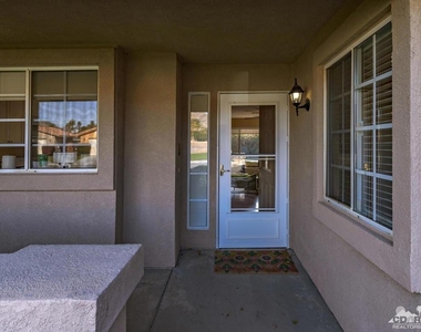 78225 Desert Fall Way - Photo Thumbnail 3
