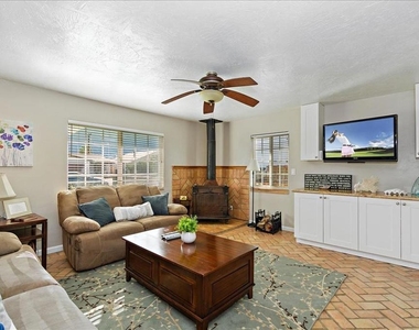 52637 Avenida Villa - Photo Thumbnail 2