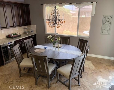 48219 Newport Bridge Pl Place - Photo Thumbnail 11
