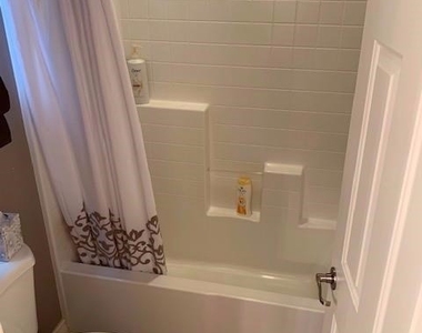 48219 Newport Bridge Pl Place - Photo Thumbnail 23