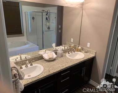 48219 Newport Bridge Pl Place - Photo Thumbnail 22