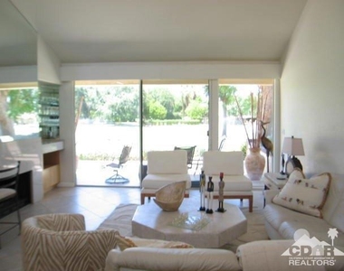 293 Serena Drive - Photo Thumbnail 4
