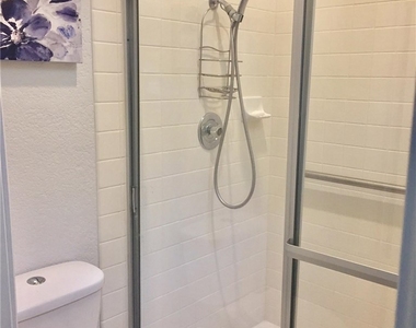 41120 Woodhaven Drive - Photo Thumbnail 9