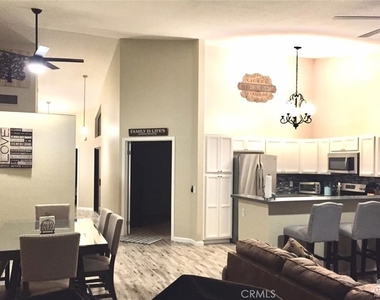 41120 Woodhaven Drive - Photo Thumbnail 2