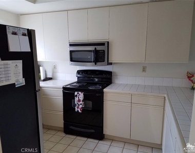 76668 Chrysanthemum Way - Photo Thumbnail 6