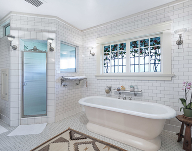 4311 Victoria Park Drive - Photo Thumbnail 19