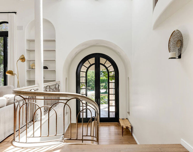 28899 Cliffside Drive - Photo Thumbnail 32