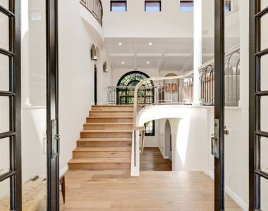 28899 Cliffside Drive - Photo Thumbnail 5