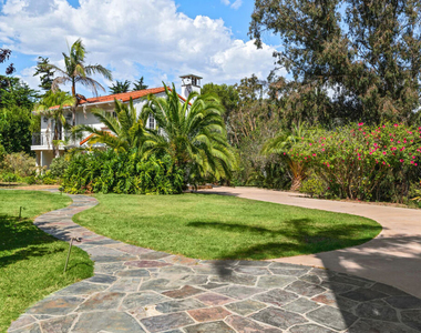 28899 Cliffside Drive - Photo Thumbnail 44