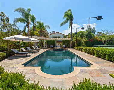 28899 Cliffside Drive - Photo Thumbnail 39
