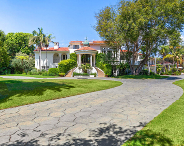 28899 Cliffside Drive - Photo Thumbnail 3