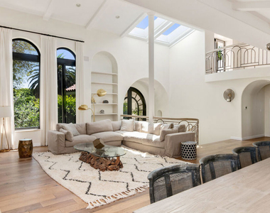28899 Cliffside Drive - Photo Thumbnail 11
