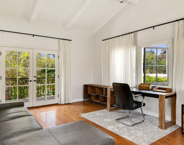 28899 Cliffside Drive - Photo Thumbnail 18