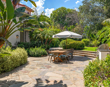 28899 Cliffside Drive - Photo Thumbnail 43