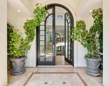 28899 Cliffside Drive - Photo Thumbnail 4